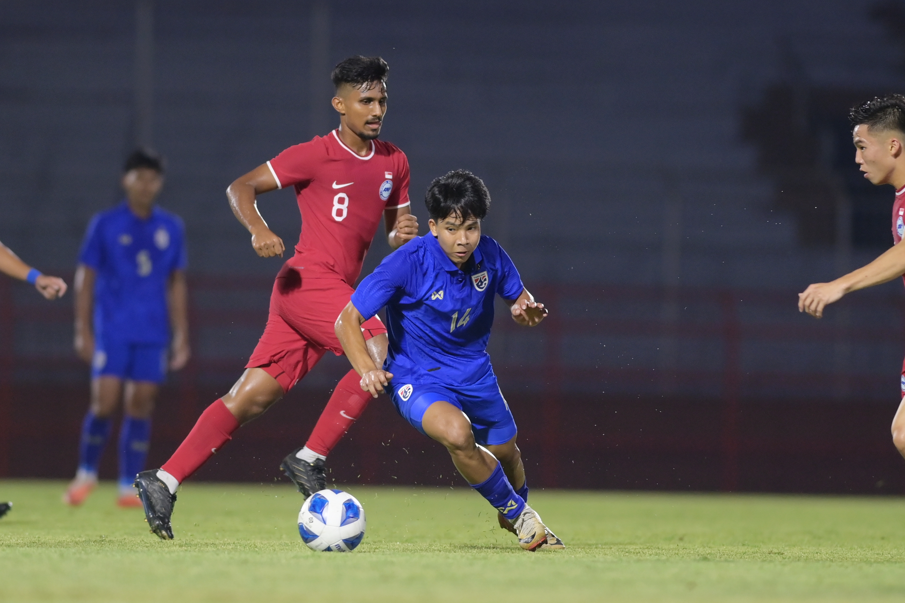 ทีมชาติไทย 2-1 ทีมชาติสิงคโปร์