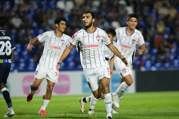 อับบอส โอตาโคนอฟ