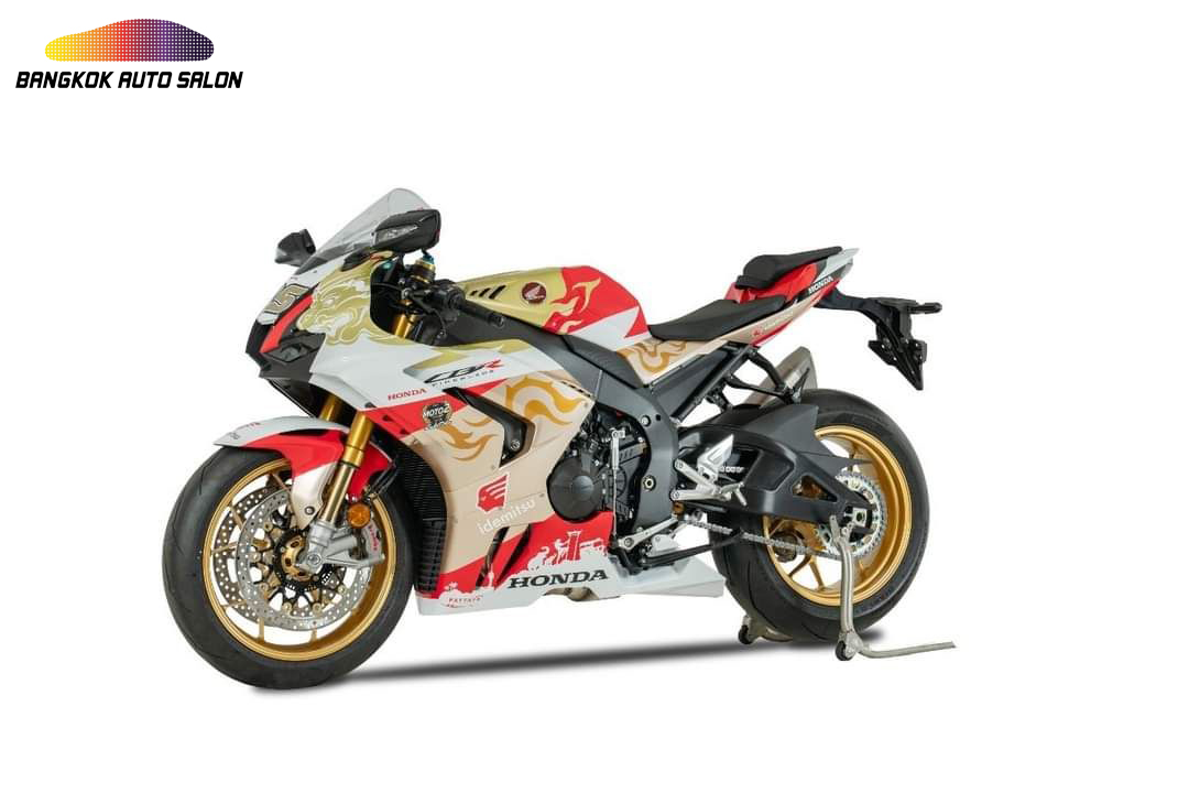 เผยโฉม Honda CBR1000RR-R SP ลายพิเศษ ถ่ายทอดแรงบันดาลใจจาก “ก้อง-สมเกียรติ” ผลิตจำกัด 3 คันในโลก!