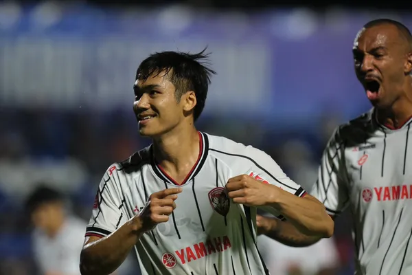 ปรเมศย์ อาจวิไล